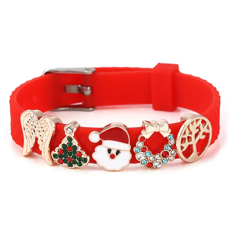 Kerst armband met rode kralen en verstelbare band met kerstklokje