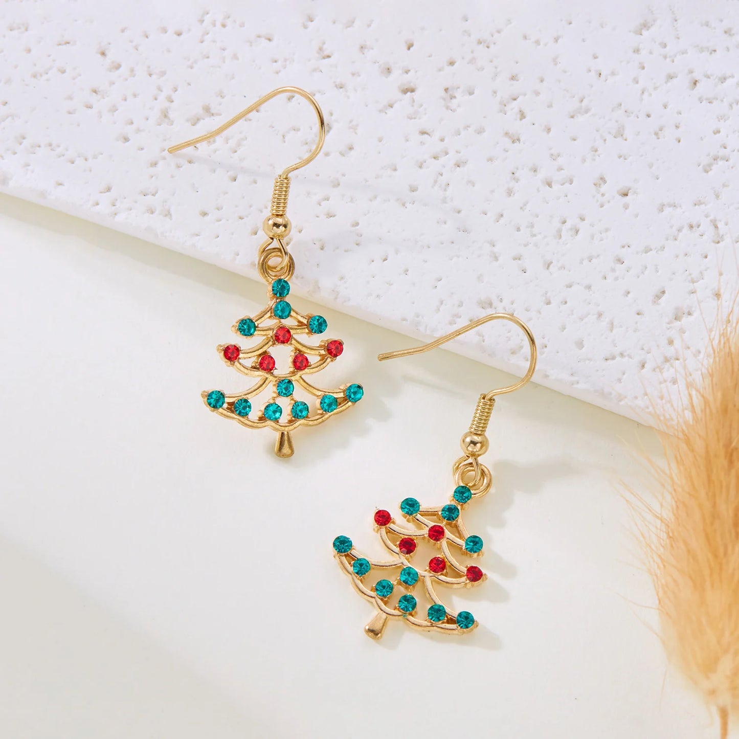 Kerst oorbellen sneeuwvlok met kristal – elegante feestelijke sieraden voor dames