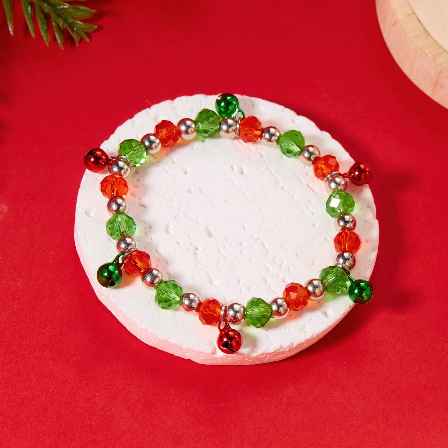 Kerst armband met bel en kristallen – elegante feestelijke damesarmband