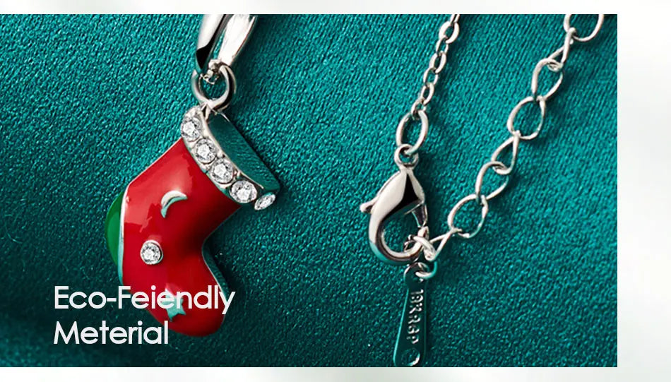 Kerst ketting met rode schoen hanger van 925 zilver en sprankelende zirkonia