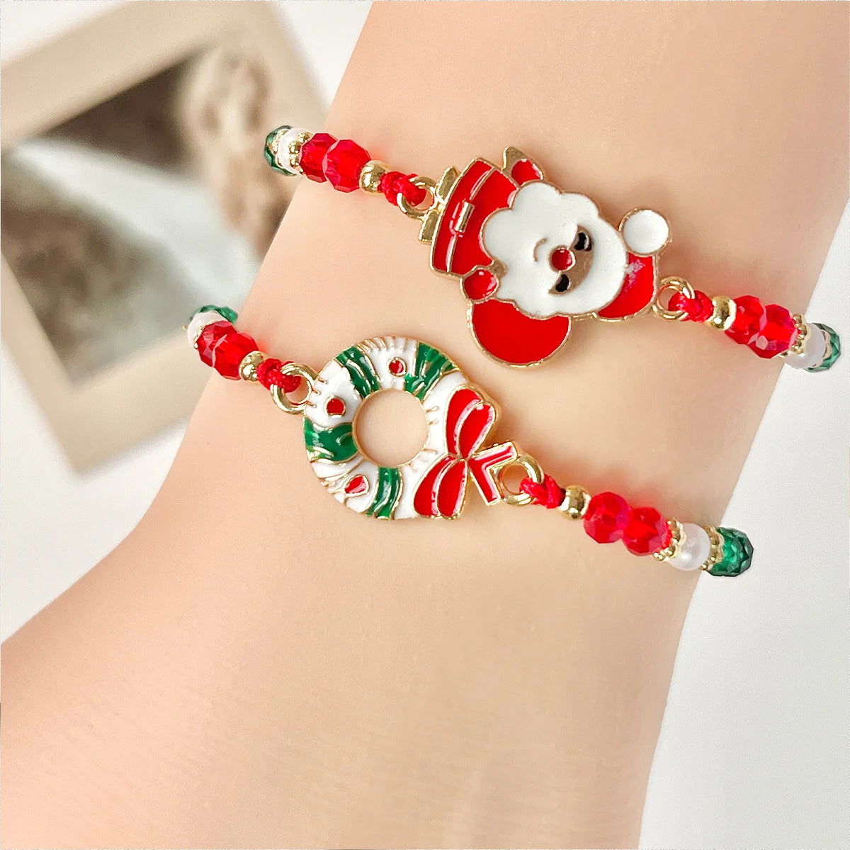 Kerst armband set met imitatieparels en feestelijke hangers
