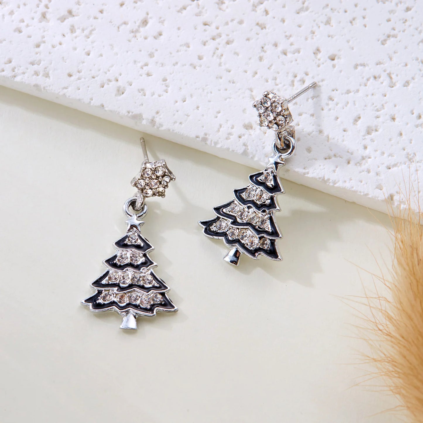 Kerst oorbellen sneeuwvlok met kristal – elegante feestelijke sieraden voor dames