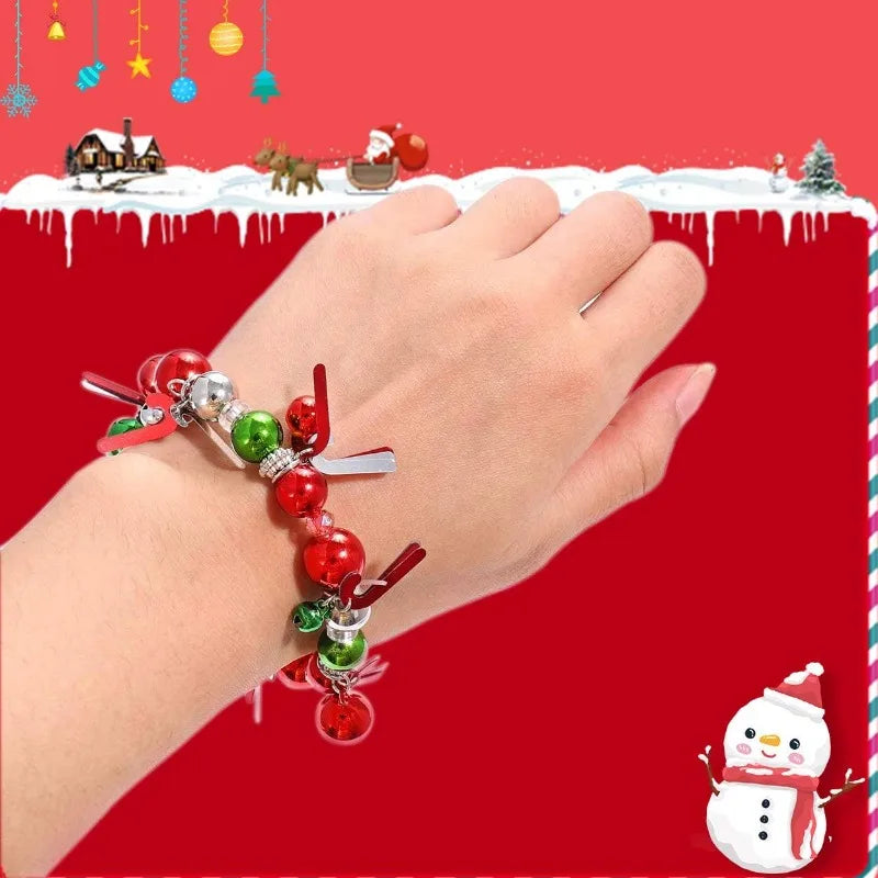 Kerst armbanden set met kralen en belletjes – feestelijke sieraden