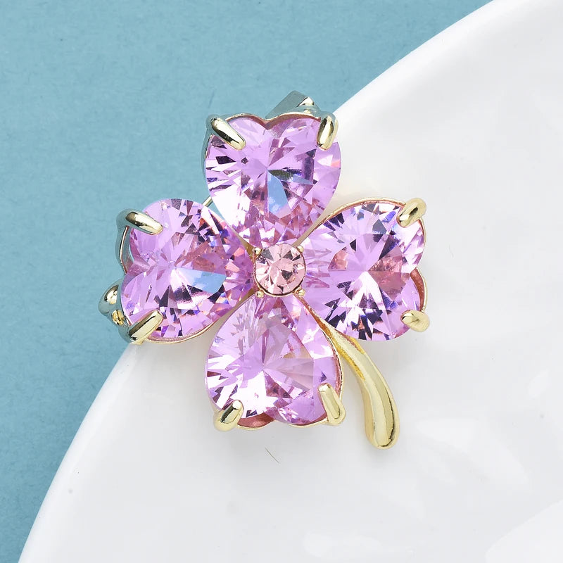 Broche Bloem Klaver in Twee Kleuren – Glanzende Elegante Speld