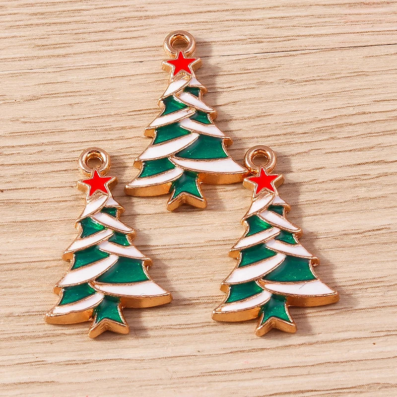 Kerst hanger/bedel voor ketting of armband – Mix van 10 modieuze emaille kerstboom bedels