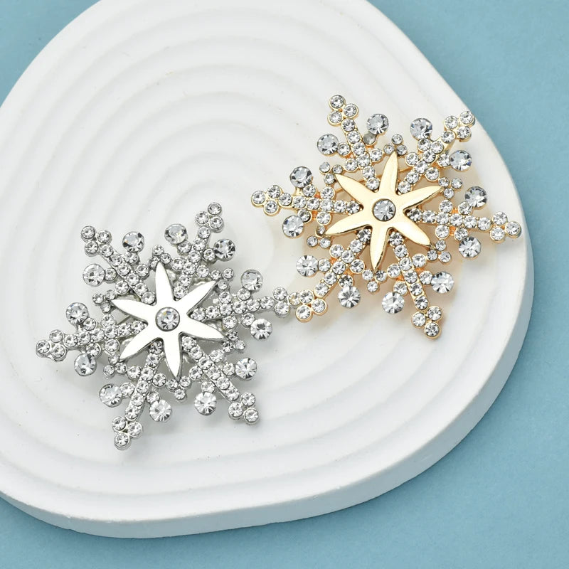 Broche Kerst | Sneeuwvlok broche met fonkelende strass steentjes