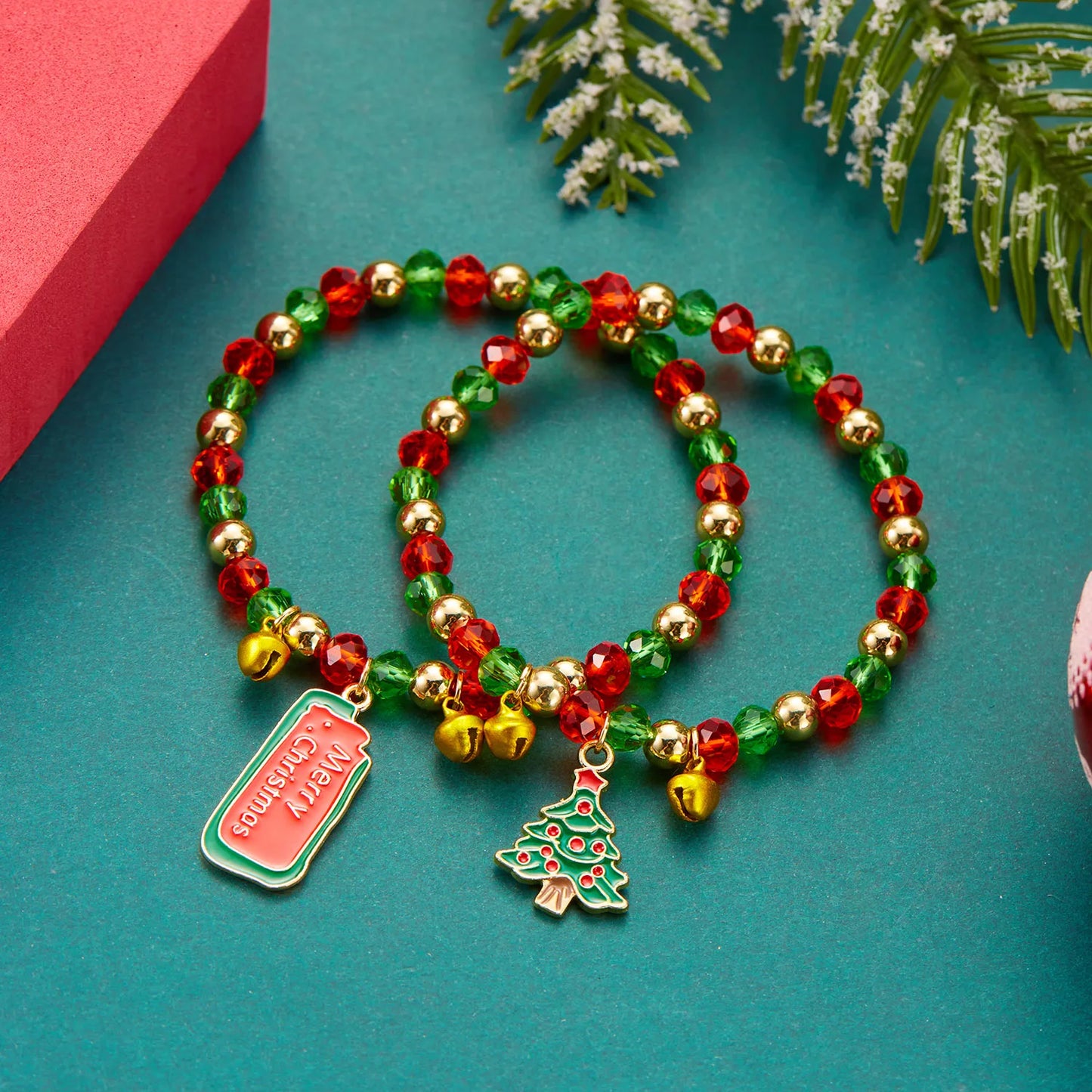 Kerst armband met rendier, sneeuwvlok en kralen bedels voor dames en meisjes