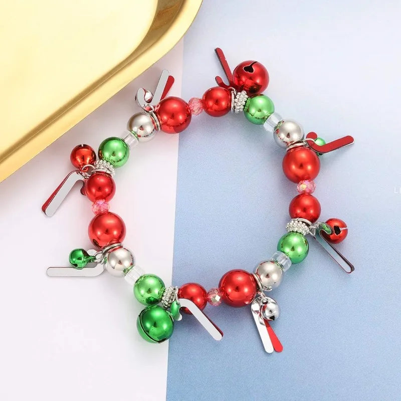 Kerst armbanden set met kralen en belletjes – feestelijke sieraden