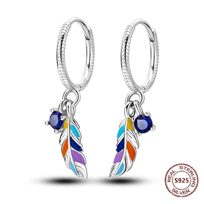 Oorbellen met luie kat en bladdesign – charmant en trendy