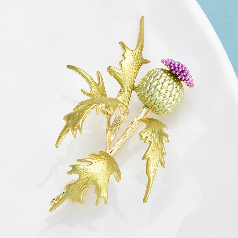 Broche Elegant Bloemdesign – Unisex Emaille Speld voor Feest of Cadeau