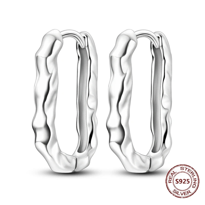 Zilveren oorbellen met vintage cirkel en witte zirconia