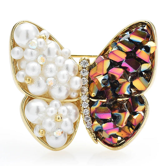 Broche dieren | Vlinder met kristal en parel – handgemaakt en elegant